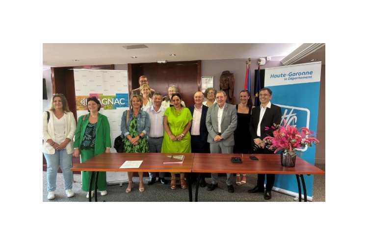 Signature avec Blagnac d'une charte pour prévenir les expulsions locatives
