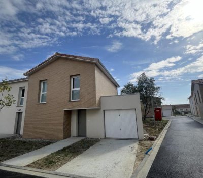 Villa T4 Duplex neuve avec terrasse et jardin – Programme Clos de Pauline – Eaunes – Garage et Parking inclus