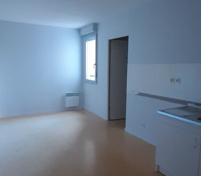 TOULOUSE AV DE LOMBEZ - T5 - A VENDRE