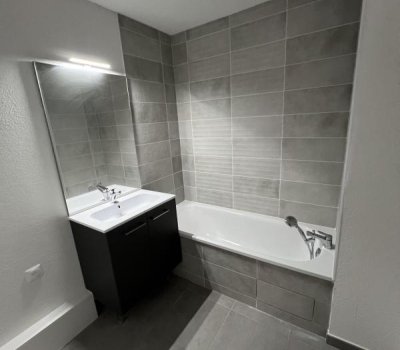 T3 neuf – Le 160 – Plusieurs T3 à tous les étages – Disponible immédiatement – Parking inclus