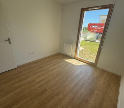 T3 LUMINEUX AVEC JARDIN, CUISINE EQUIPEE & PARKING EXTERIEUR - SECTEUR CORNEBARRIEU