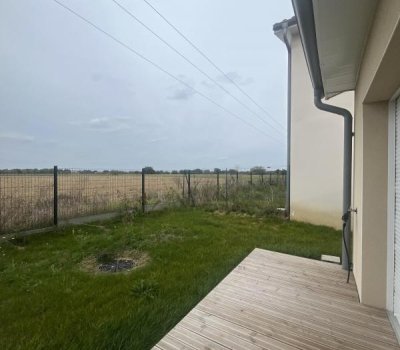 Villa Mitoyenne T4 Duplex – Terrasse & jardin – Seilh – Parking inclus