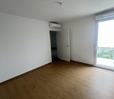 Villa Mitoyenne T4 Duplex – Terrasse & jardin – Seilh – Parking inclus