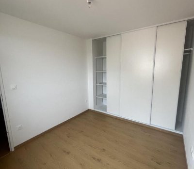 Villa Mitoyenne T4 Duplex – Terrasse & jardin – Seilh – Parking inclus