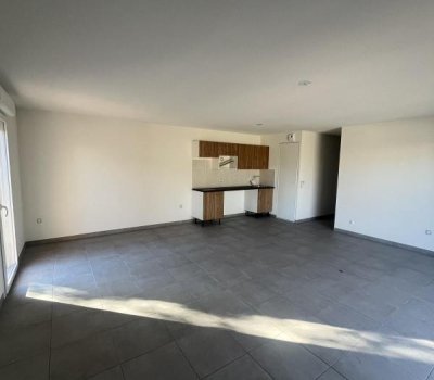 T4 Rez-de-chaussée – Le 160 – Logement unique en RDC – Parking inclus