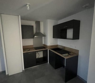 À louer : T3 récent avec terrasse – Résidence VILLA VERDE – Seilh