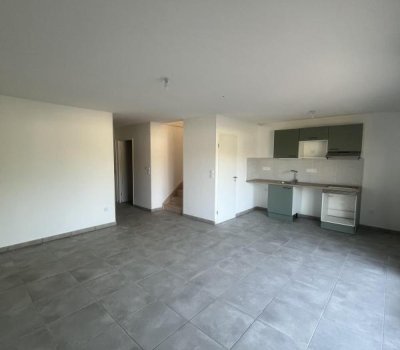 Villa T4 Duplex neuve avec terrasse et jardin – Programme Clos de Pauline – Eaunes – Garage et Parking inclus