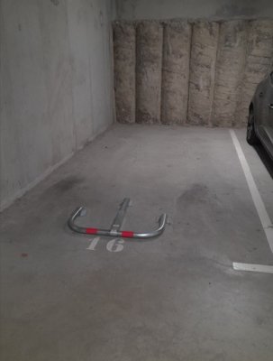 FENETRAS - PLACE PARKING EN SOUS-SOL