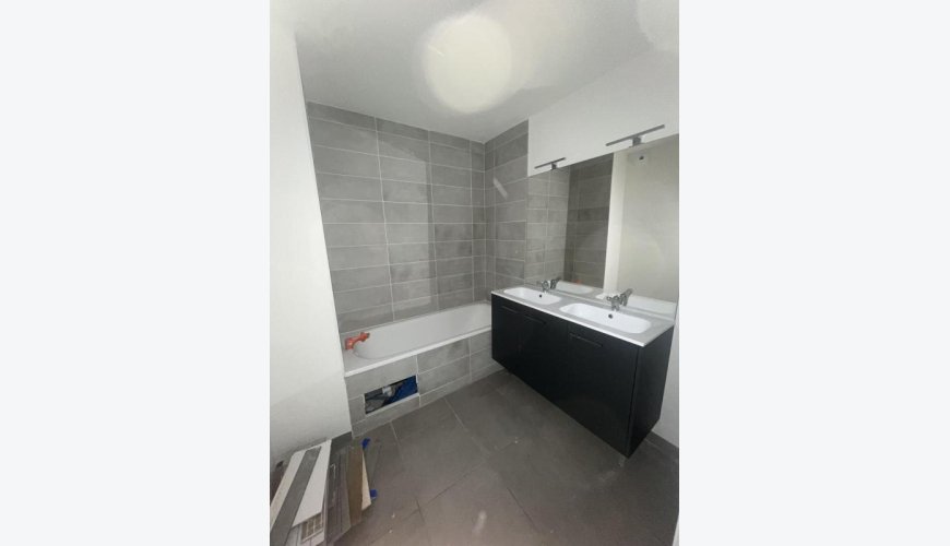 T4 Rez-de-chaussée – Le 160 – Logement unique en RDC – Parking inclus