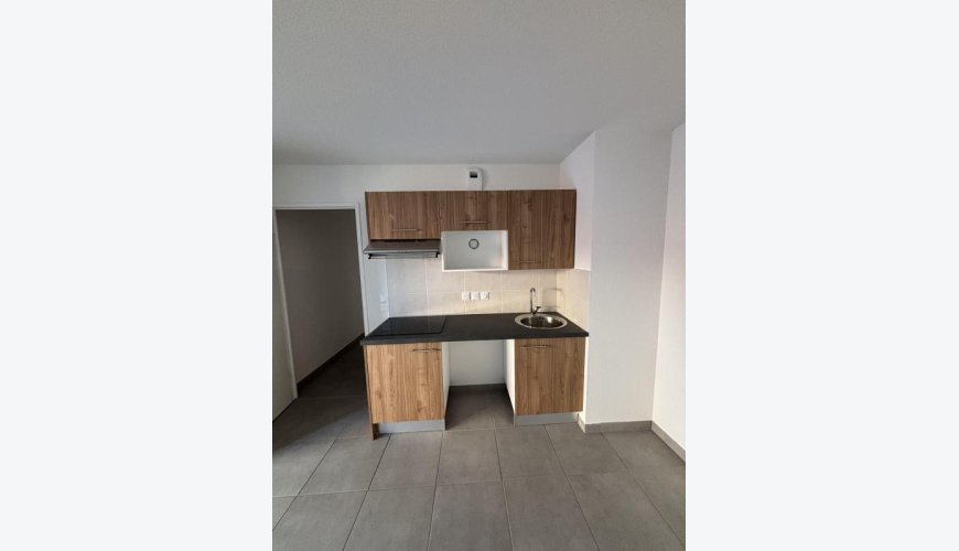 T3  récent - Le 160 – T3 Rez-de-Chaussée – Résidence récente ( Janvier 2026 ) – Parking inclus