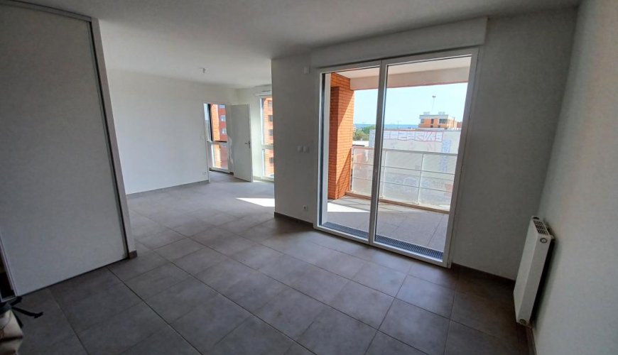 À louer : T3 neuf avec balcon en 7ème et dernière étage DISPONIBLE – Résidence LE VENT DES CIMES – Toulouse