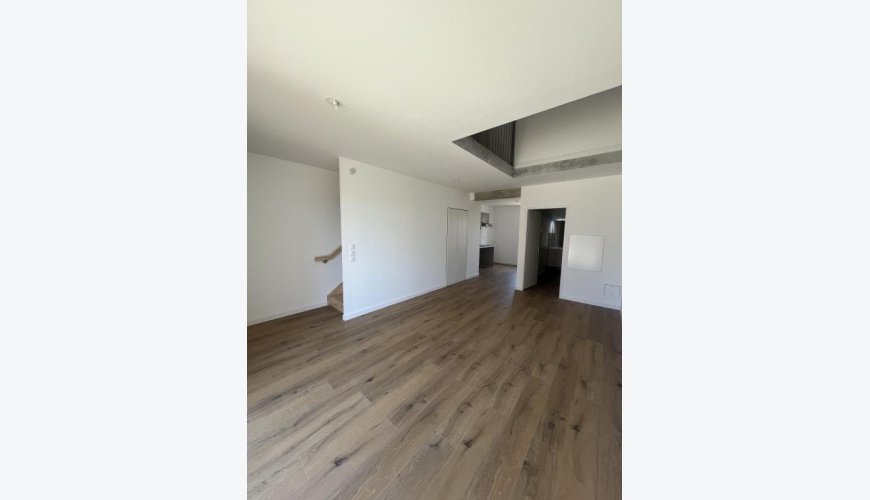 Villa mitoyenne T3 Duplex neuve avec terrasse et jardin – Construction écologique en terre crue – Cornebarrieu – Parking inclus