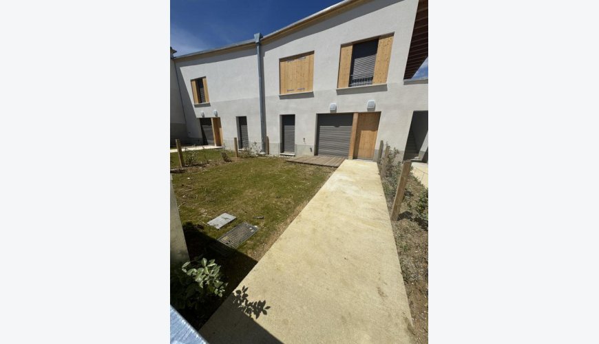 T3 LUMINEUX AVEC JARDIN, CUISINE EQUIPEE & PARKING EXTERIEUR - SECTEUR CORNEBARRIEU
