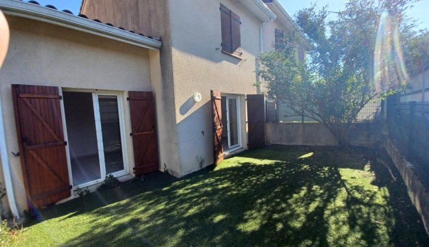 À louer : Villa T3 spacieuse à Saint-Jean – Résidence CLAIR DE LUNE
