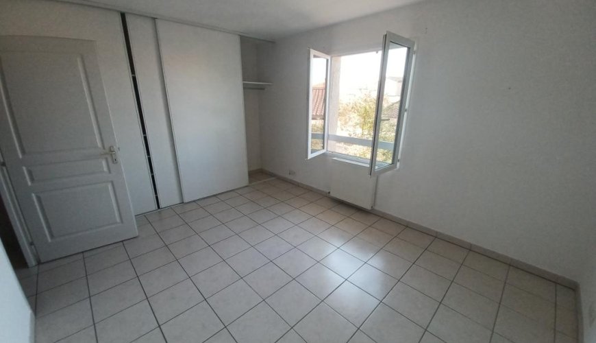 À louer : Villa T3 spacieuse à Saint-Jean – Résidence CLAIR DE LUNE