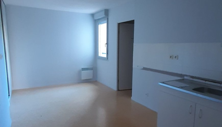 TOULOUSE AV DE LOMBEZ - T5 - A VENDRE