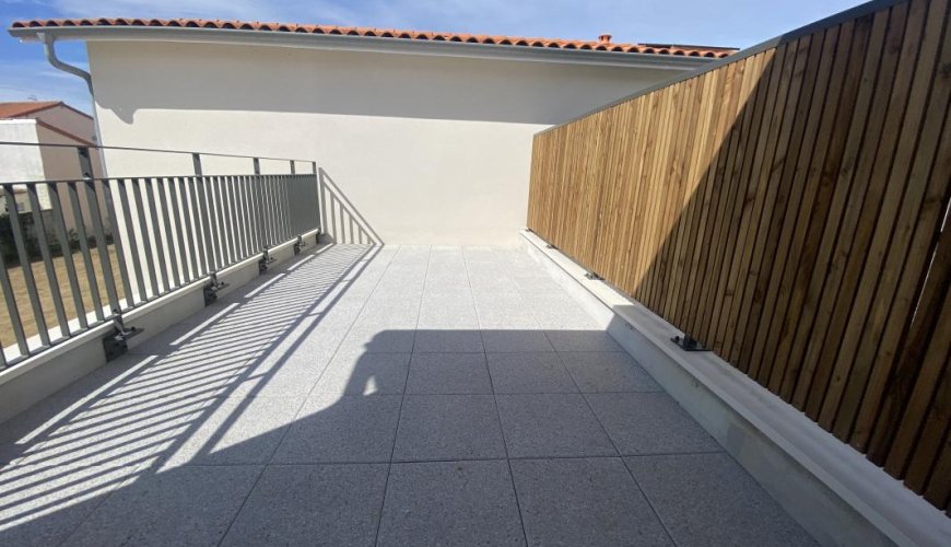 À louer : T3 récent avec terrasse – Résidence VILLA VERDE – Seilh