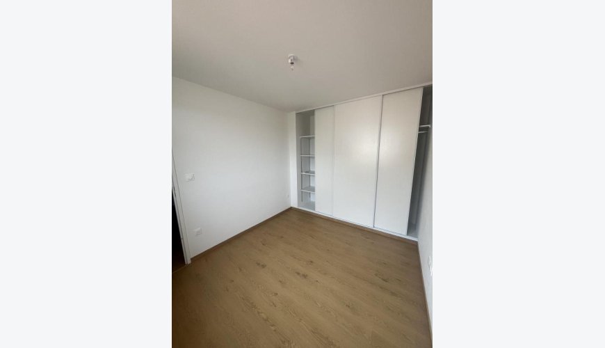 Villa Mitoyenne T4 Duplex – Terrasse & jardin – Seilh – Parking inclus