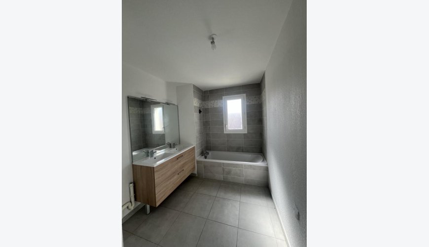 Villa T5 en Duplex avec jardin – Résidence Les Maisons du Barri – Daux – Avec Garage et Parking