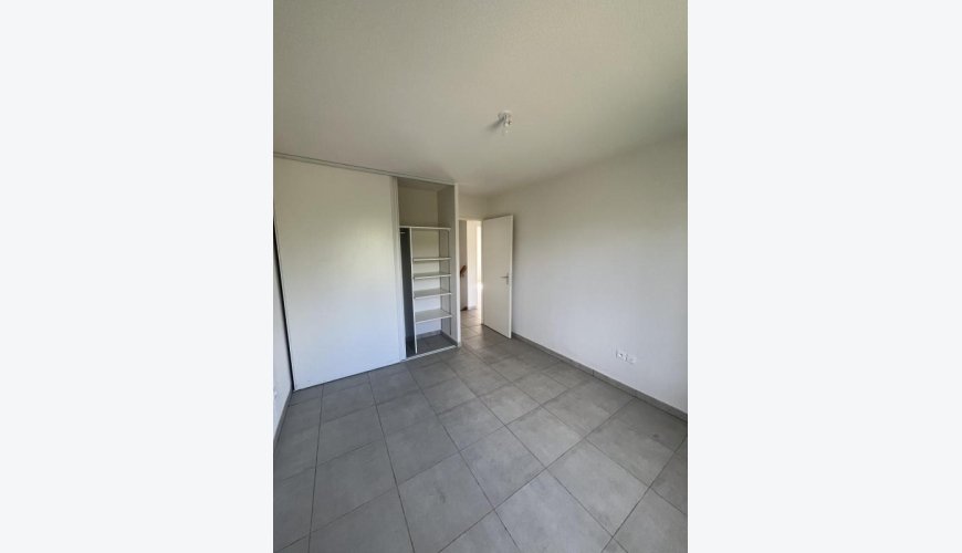 Villa T5 en Duplex avec jardin – Résidence Les Maisons du Barri – Daux – Avec Garage et Parking