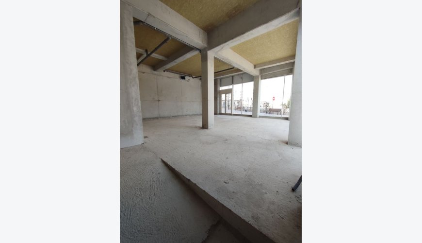 QUARTIER MALEPERE - Local brut